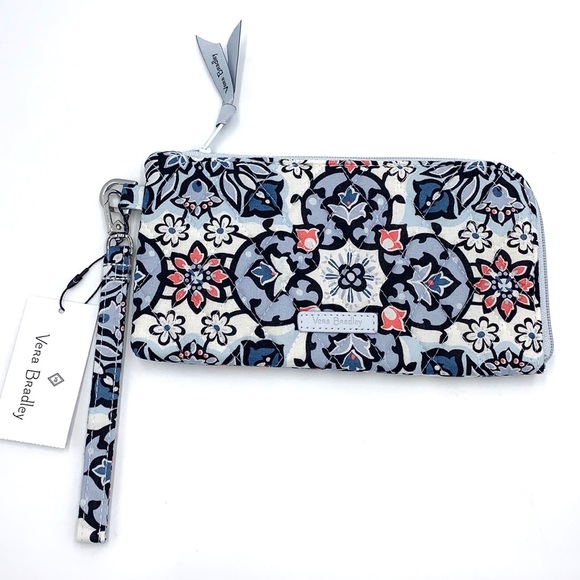 Vera Bradley RFID Tech Wristlet in Lisbon Medallion - Picture 2 of 11